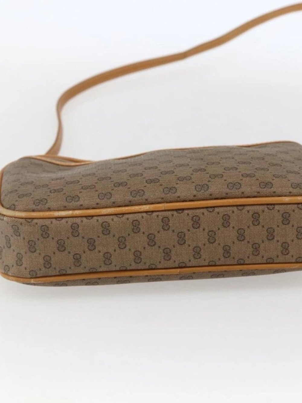 GUCCI Micro GG Supreme Shoulder Bag PVC Beige Gold Auth BA10759 - Picture 10 of 14